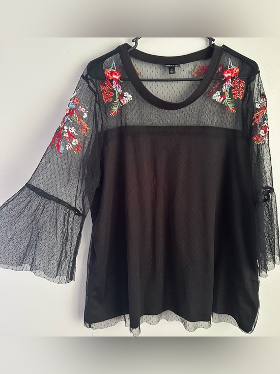 Tops - Torrid 2 mesh embroidered black top bell sleeve 2x women’s 2xl shirt
